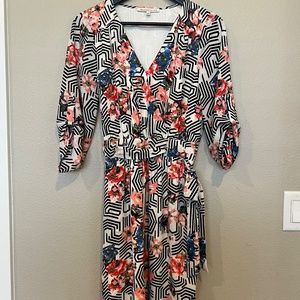 Daniel Rainn - Floral and Black Geometric Pattern Knee Length Dress Sz Small